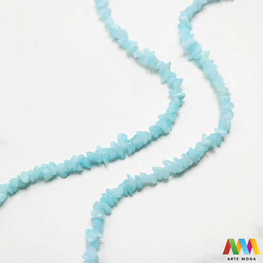 poludragi kamen čips kamenčići nakit diy ručni rad prirodni mineral kristal Aquamarin Mali komadići prirodnog kamena različitih boja i tekstura idealni za izradu nakita dekoracija i umjetničkih projekata U našoj ponudi pronaći ćete široki izbor čipsa od popularnih poludragih kamenja poput ahata tirkiza ametista i mnogih drugih