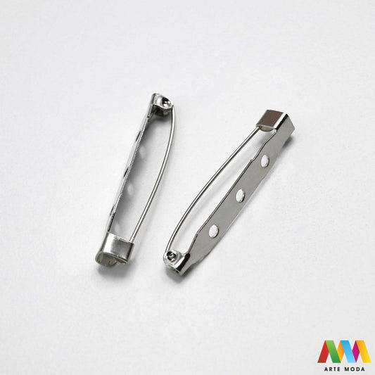 iglice, za, broš, broševi, nakit, pribor, izrada, broševa, DIY, elementi, metalne, iglice, sigurnosne, baza, šivanje, ručni, rad, modni, dodaci Otkrij našu široku paletu iglica za broševe i daj oduška svojoj kreativnosti! Bez obzira na to želiš li izraditi elegantni broš za posebnu prigodu ili zabavan broš za svaki dan, kod nas ćeš pronaći savršenu iglicu. Nudimo iglice različitih veličina, materijala i završnica, kako bi tvoji broševi bili zaista jedinstveni