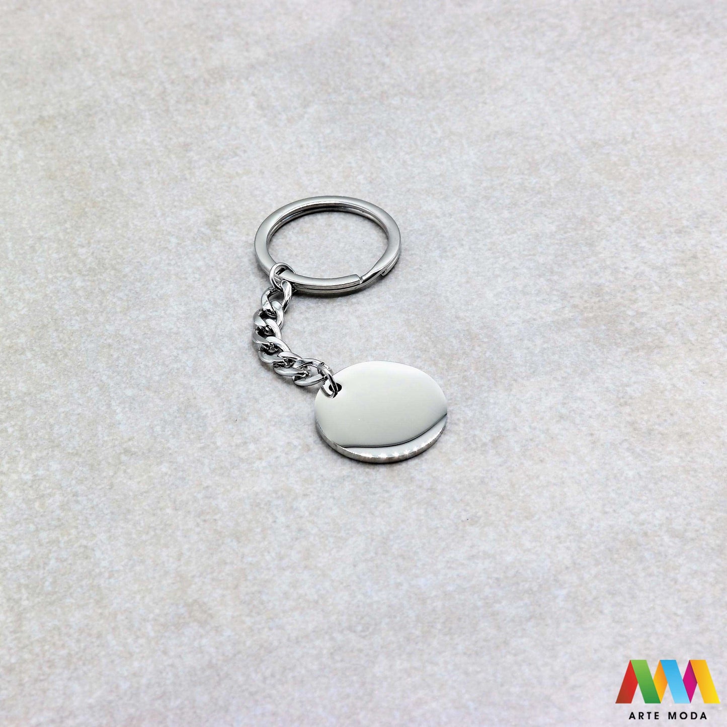 privjesci nehrđajući čelik graviranje personalizacija pokloni suveniri prazni metalni uradi sam za ključeve lasersko personalizirani izrada privjesaka ključ Mali Okrugli Stvorite uspomene koje traju Naši privjesci za ključeve od čelika su savršeni za graviranje lasersko/ručno Nehrđajući čelik garantira da neće hrđati niti tamnjeti Idealna baza za personalizirane poklone suvenire ili promotivne artikle Odaberite oblik i utisnite svoju posebnu poruku arte moda repromaterijal