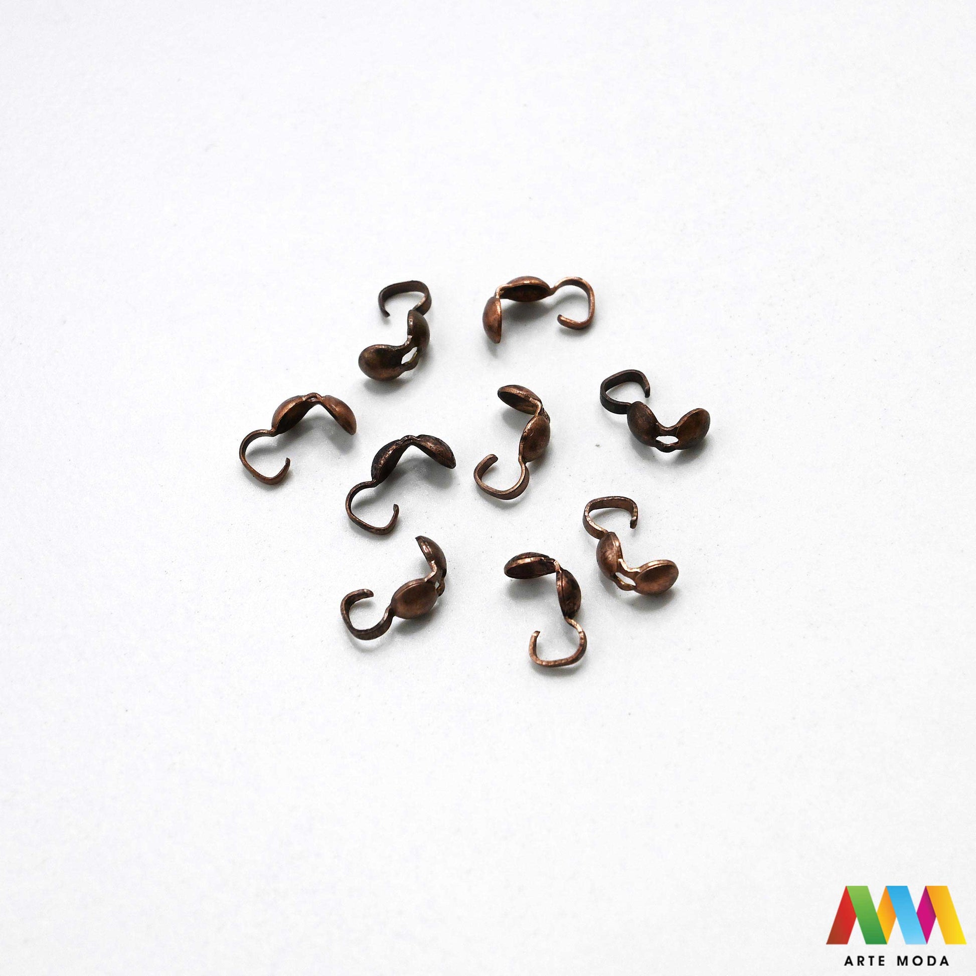 stiskač za čvor s petljom sakrivanje čvora metalne kapice čvorove štitnik petlja poklopac fiksiranje omčica metalni pribor DIY materijal srebrni zlatni Postignite savršen finiš Metalni žabo završetak esencijalan alat za sakrivanje čvorova fiksiranje kopči vašem nakitu kalote uredan izgled uradi sam projektu pretvarajući običan čvor elegantan metalni završetak s čvrstom omčicom Idealni za nizanje na konac svilu sajlu trajnost profesionalnu estetiku svojim kreacijama metalne završetke arte moda repromaterijal