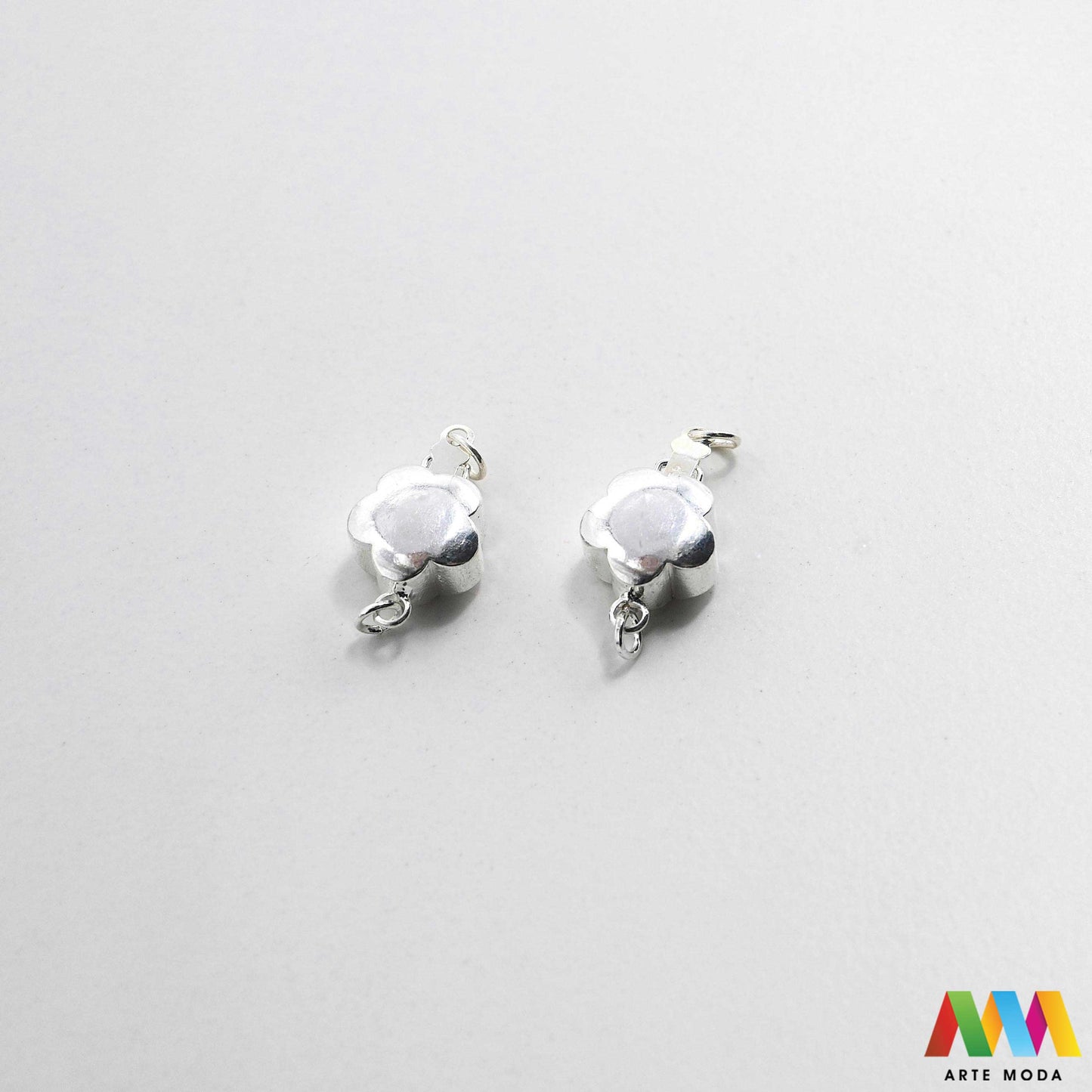 ukrasna kopča starinski nakit togl zatvarač DIY vintage romantični ukrasne kopče motivima OT dekorativni zatvarači metalni pribor statement završeci ogrlica luksuzni zlatne srebrne narukvica ukrasima luksuzne Mornarska detalje kolekcija ukrasnih metalnih kopči motive srca leptira kormila filigrana portreta dekorativni zatvarači pretvaraju svaku ogrlicu unikatni komad nakita vintage šarm mornarsku svježinu tematski zatvarači osigurat uradi sam projekt zapažen stilski besprijekoran arte moda repromaterijal