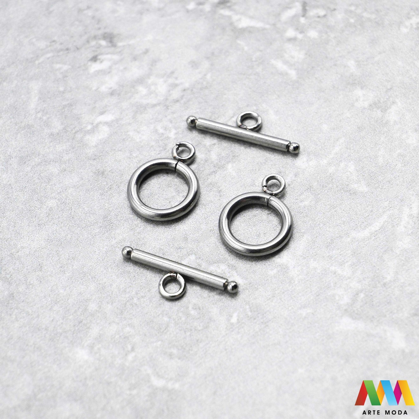 repromaterijal čelični kopče za nakit izradu nehrđajući čelik nakit pribor DIY nakit ogrlice narukvice lančiće nakitni elementi ručni rad čelične inox kopča zatvarači završeci karabin kreacije izdržljivih i elegantnih kopči od nehrđajućeg čelika klasična karabin kopča praktična magnetska kopča ili neki drugi model naše kopče sigurno zatvaranje i profesionalan izgled vašim narukvicama ogrlicama i lančićima DIY nakit kvaliteta koja traje otporna je na koroziju i hipoalergena arte moda repromaterijal