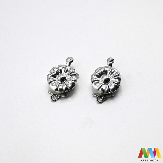 ukrasna kopča starinski nakit togl zatvarač DIY vintage romantični ukrasne kopče motivima OT dekorativni zatvarači metalni pribor statement završeci ogrlica luksuzni zlatne srebrne narukvica ukrasima luksuzne Mornarska detalje kolekcija ukrasnih metalnih kopči motive srca leptira kormila filigrana portreta dekorativni zatvarači pretvaraju svaku ogrlicu unikatni komad nakita vintage šarm mornarsku svježinu tematski zatvarači osigurat uradi sam projekt zapažen stilski besprijekoran arte moda repromaterijal