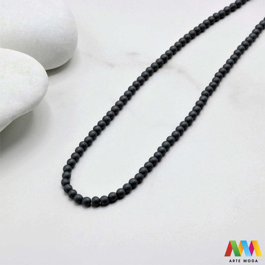 hematit krvavi kamen poludragi mineral metalni sjaj kvarc zrcalo kristal prirodni metalik meditacija zaštita repromaterijal Hematit (ili krvavi kamen) je prirodni mineral smeđe sive ili crne boje karakteriziran prisustvom hladnog metalnog sjaja Vjeruje se da pomaže u jačanju volje samopouzdanja i povezanosti s majkom zemljom Nakit izrađen od njega fascinira svojim tajanstvenim zrcalnim sjajem