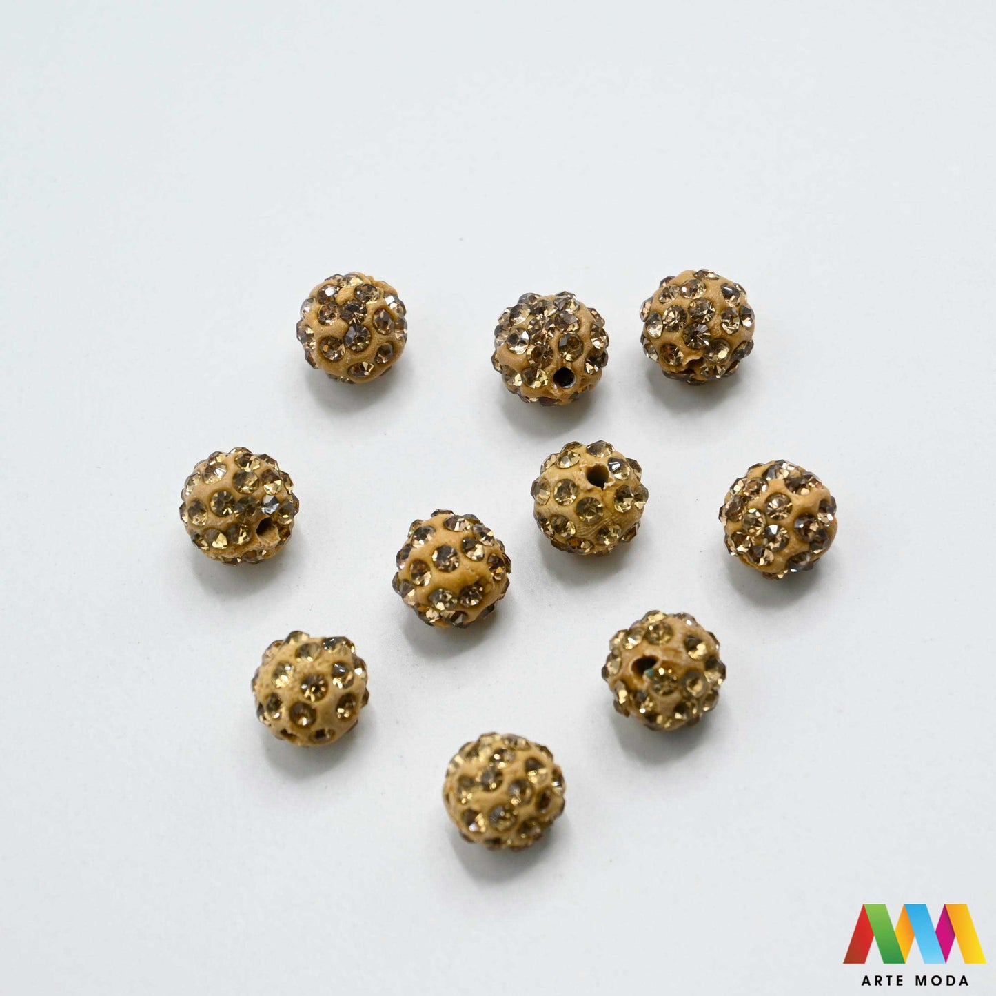 shamballa disco kugle kristalne perle sjajne kuglice cirkoni glamur nakit izrada narukvica DIY svjetlucavo šarene pave s kristalima za svjetlucave narukvice materijal ogrlice Dodajte dozu glamura svojim kreacijama su prekrivene stotinama sitnih kristala koji pružaju efekt Ove svjetlucave perle su idealne za izradu popularnih elegantnih naušnica i upečatljivih ogrlica Dostupne u širokoj paleti boja naše kristalne kuglice osigurat će da vaš uradi sam nakit bude u centru pažnje arte moda repromaterijal