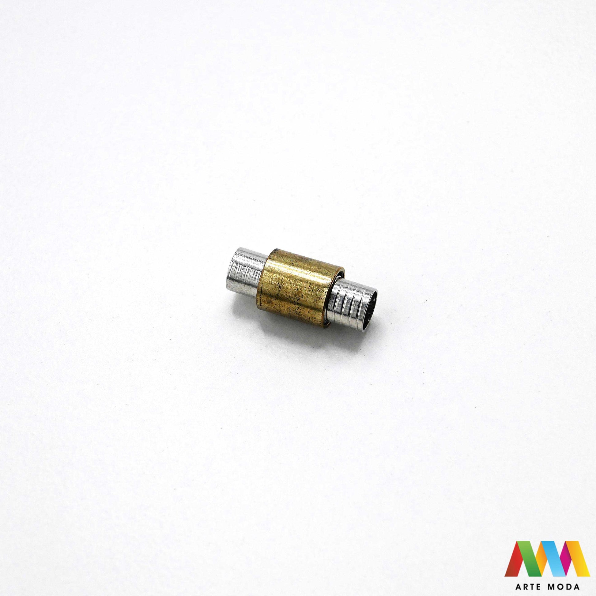 magnetne kopče magnet zatvarači metalne izrada nakita DIY lagano kopčanje metalni pribor narukvice ogrlice brzo zatvaranje magnetne nakit magnetni magneti brze za uradi sam kopča Kopčanje nakita u sekundi Magnetne kopče su najjednostavniji i najbrži zatvarači za narukvice i ogrlice Snažan magnet osigurava sigurno zatvaranje idealno za sve koji traže lako rukovanje Razni oblici i boje savršeni za elegantan i praktičan DIY nakit arte moda repromaterijal