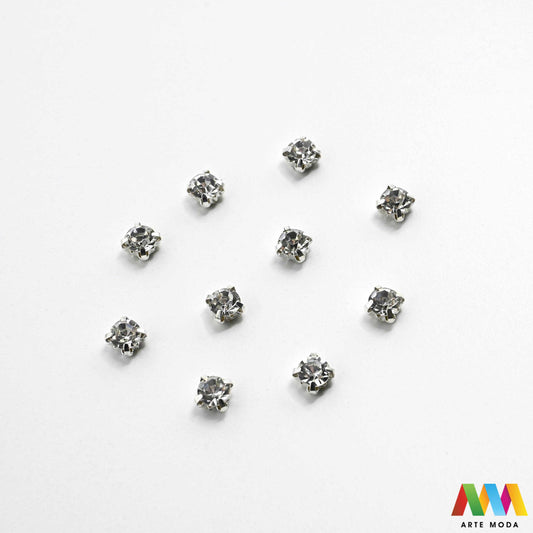 cirkoni stakleni metalni kalup blještavo sjajno perle privjesci rhinestones šivanje lijepljenje nakit glamur kostimi dekoracije ukrasi kalupu cirkon kopči blještavi Postignite maksimalan sjaj s staklenim cirkonima u metalnom kalupu Ovi blještavi cirkoni su sigurno fiksirani i spremni za šivanje lijepljenje ili nizanje Idealni za izradu glamuroznog nakita ukrašavanje kostima i svečane dekoracije Brz jednostavan i elegantan put do blistavog "uradi sam" projekta arte moda repromaterijal