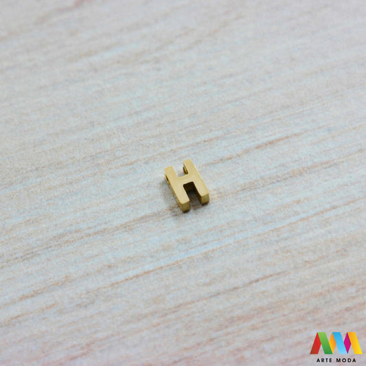 H slovo slova privjesak s jednom rupom privjesak od čelika privjesak čelik repromaterijal čelični ogrlice ogrlica narukvica narukvice nanožnica nehrđajući Slova izrađena od nehrđajućeg čelika 316L koja služe za izradu nakita poput narukvica ili ogrlica najčešće se koriste za nizanje na sajlu gumu flaks i ostale materijale