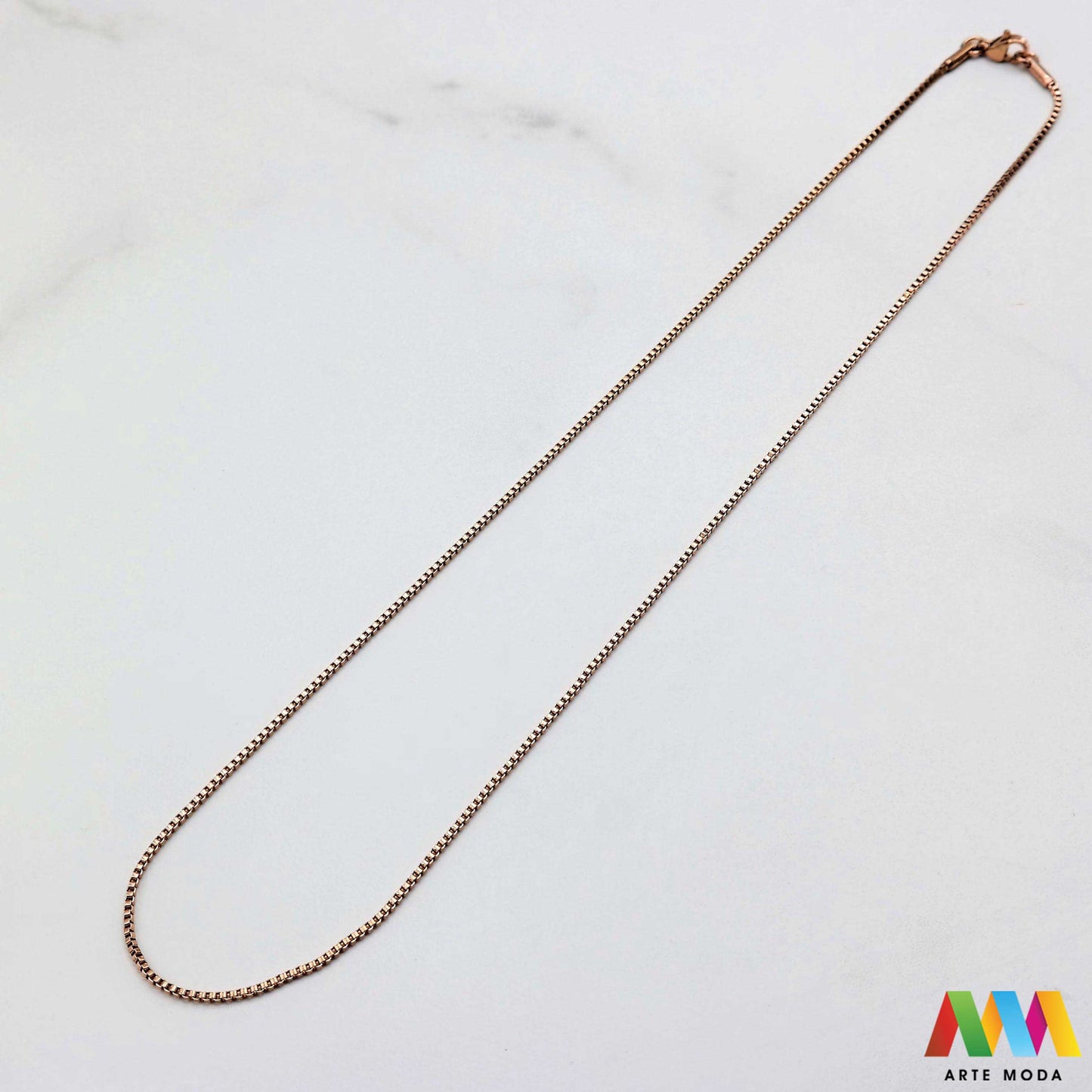 lanac lanci čelik repromaterijal čelični ogrlice ogrlica nehrđajući gotovi gotov lanac izrađen od nehrđajućeg čelika 316L i dužine od 50 centimetara koristi se za izradu ogrlica te dolazi s kopčom i alkicama